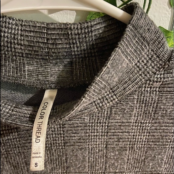 VTG plaid turtleneck - Picture 2 of 3